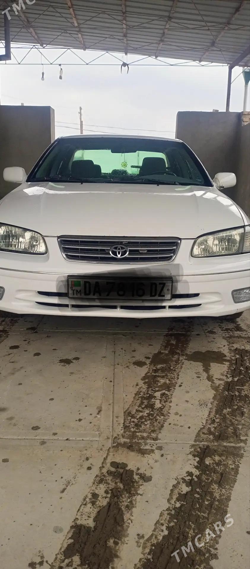 Toyota Camry 2000 - 160 000 TMT - Кёнеургенч - img 1