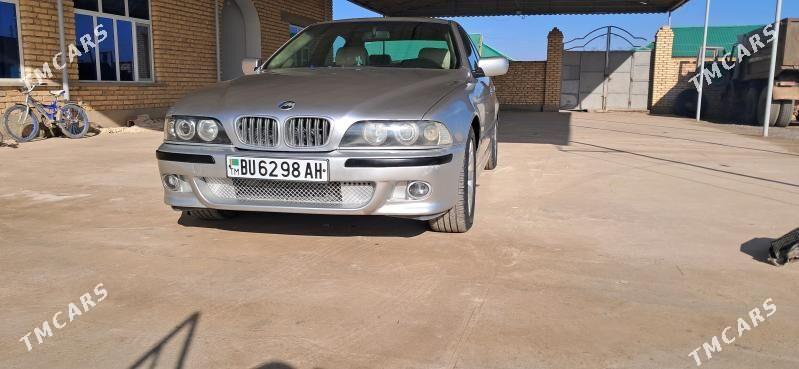 BMW E39 2020 - 105 000 TMT - Kaka - img 1