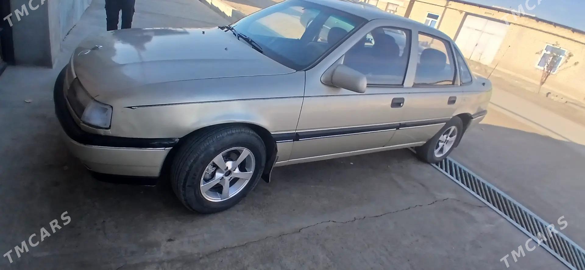 Opel Vectra 1990 - 36 000 TMT - Чарджоу - img 1
