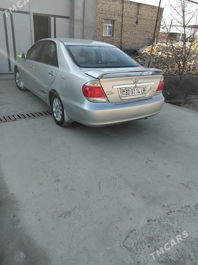 Toyota Camry 2005 - 220 000 TMT - Сакар - img 1