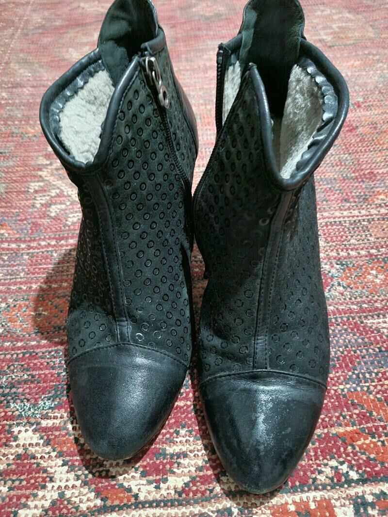 Ädik. Сапог - етр. Туркменбаши - img 1