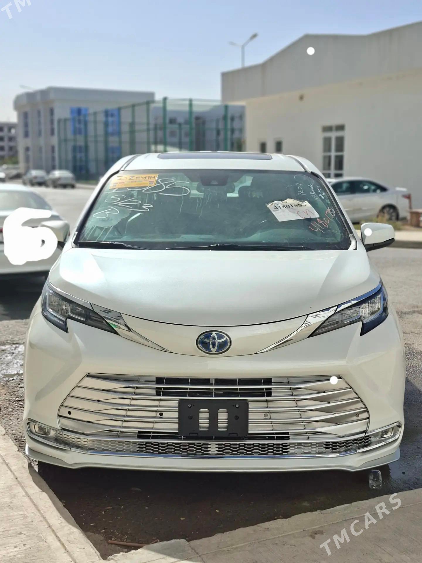 Toyota Sienna 2021 - 630 000 TMT - Aşgabat - img 1