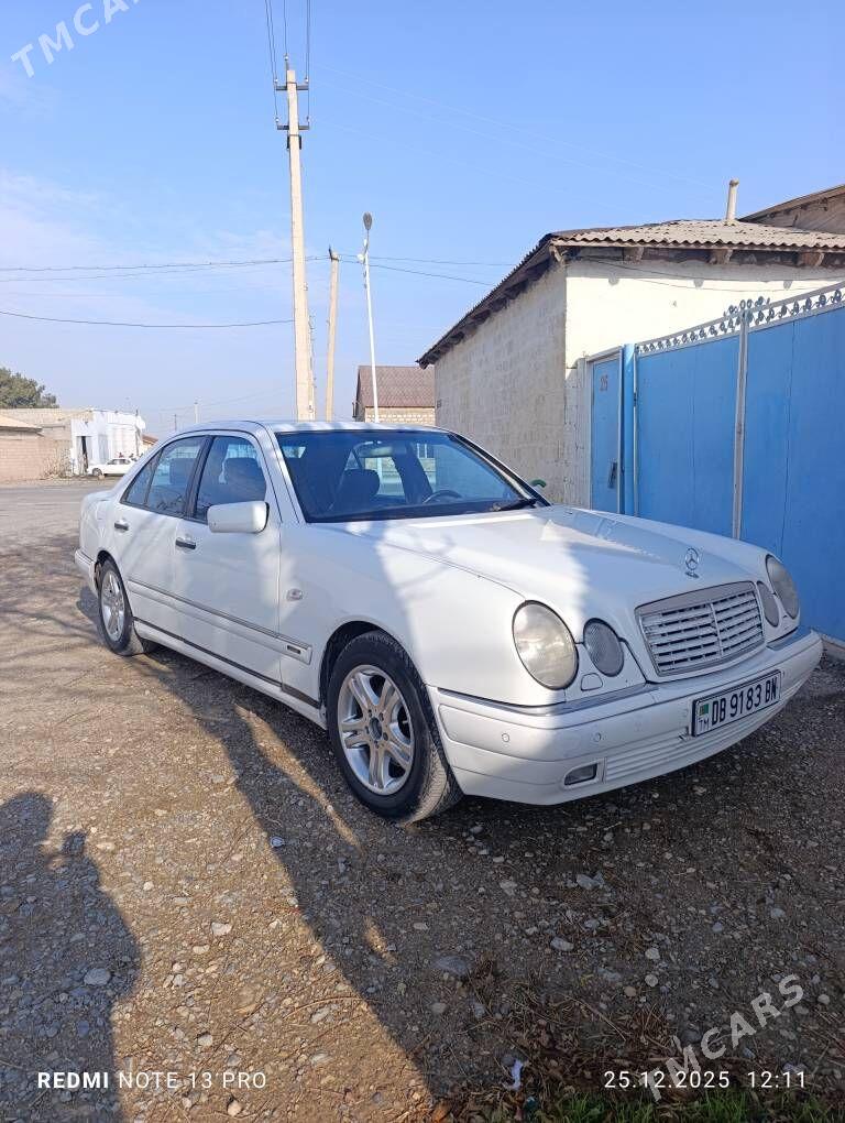 Mercedes-Benz E320 1998 - 75 000 TMT - Gyzylarbat - img 1