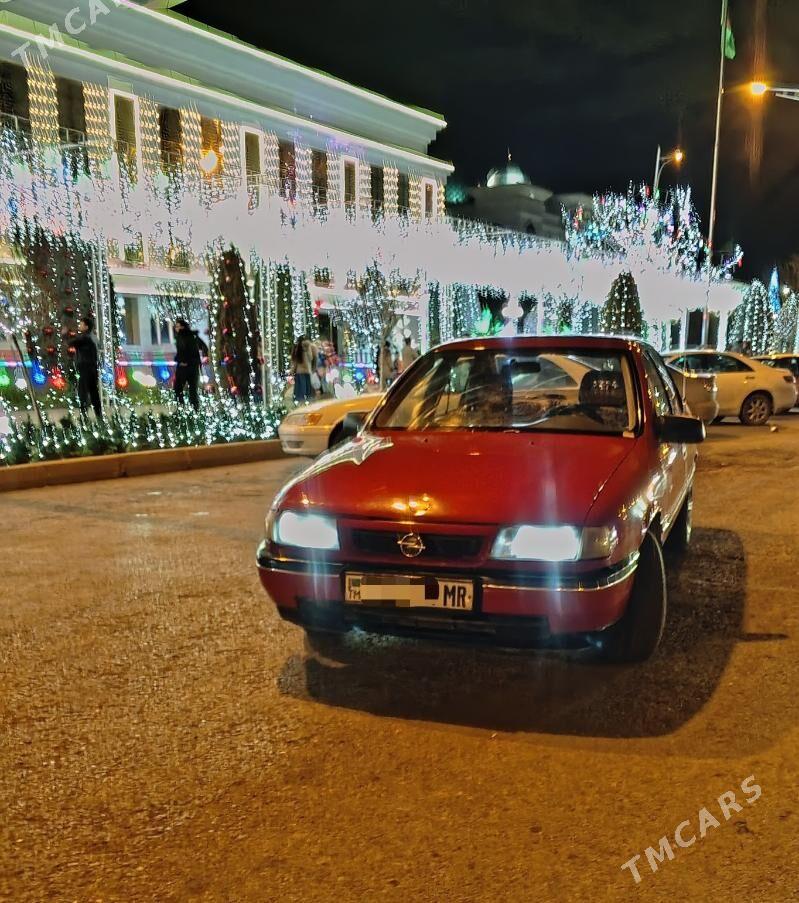 Opel Vectra 1989 - 33 000 TMT - Murgap - img 1