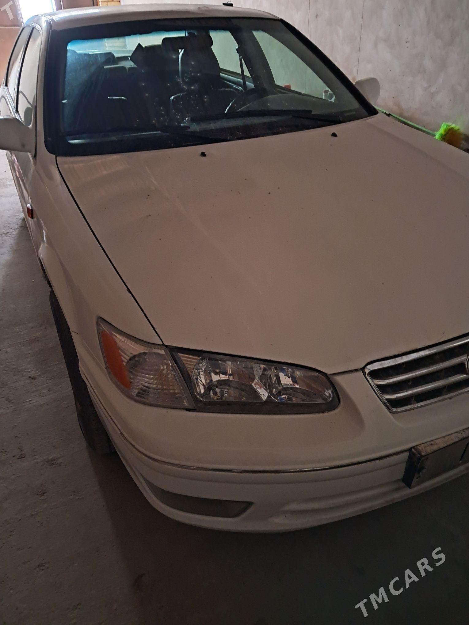Toyota Camry 2000 - 132 000 TMT - Гурбансолтан Едже - img 1