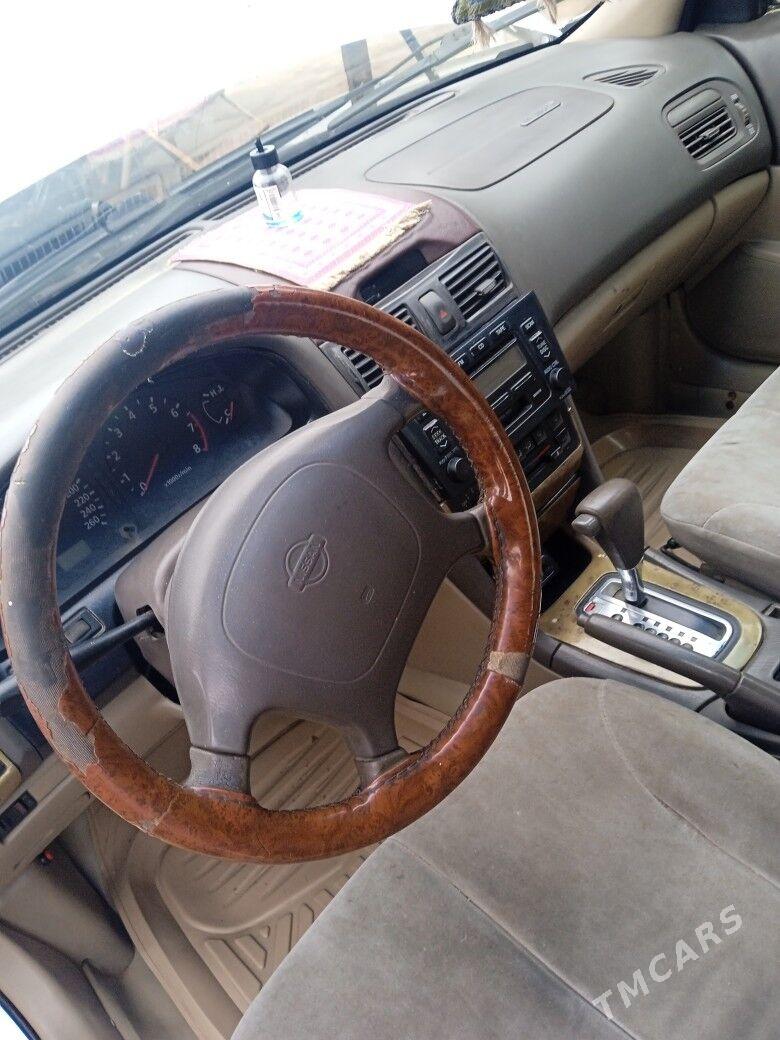 Nissan Maxima 2000 - 60 000 TMT - Байрамали - img 1
