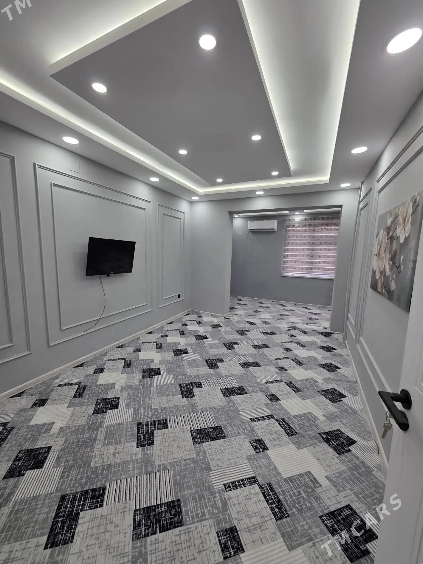 Satlyk jay - ул. Туркменбаши шаёлы (Ленина) - img 1