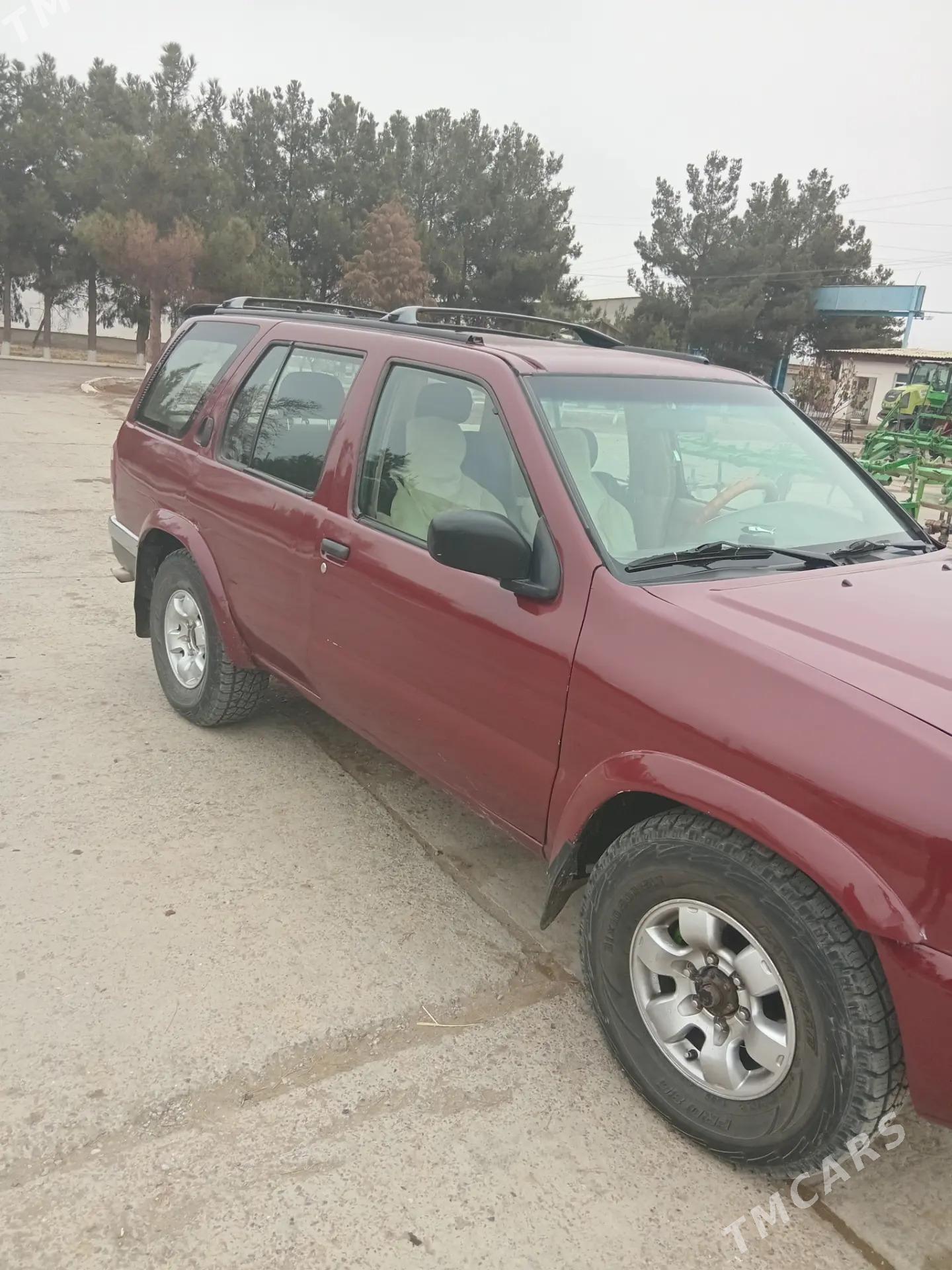 Nissan Pathfinder 2000 - 110 000 TMT - Дянев - img 1