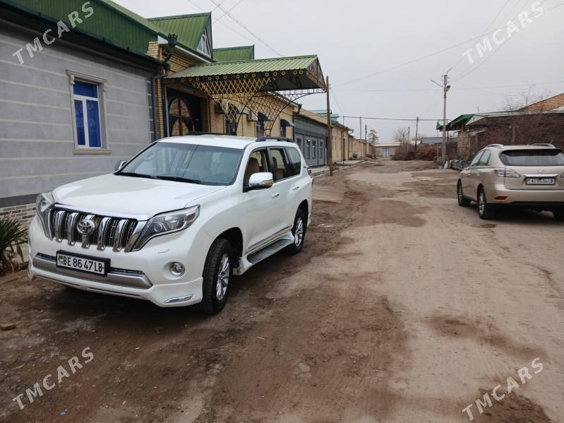 Toyota Land Cruiser Prado 2013 - 500 000 TMT - Сакар - img 1