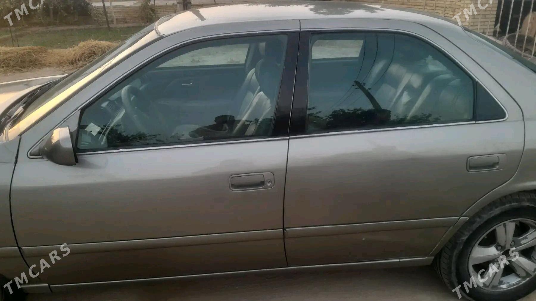 Toyota Camry 2000 - 115 000 TMT - Керки - img 1