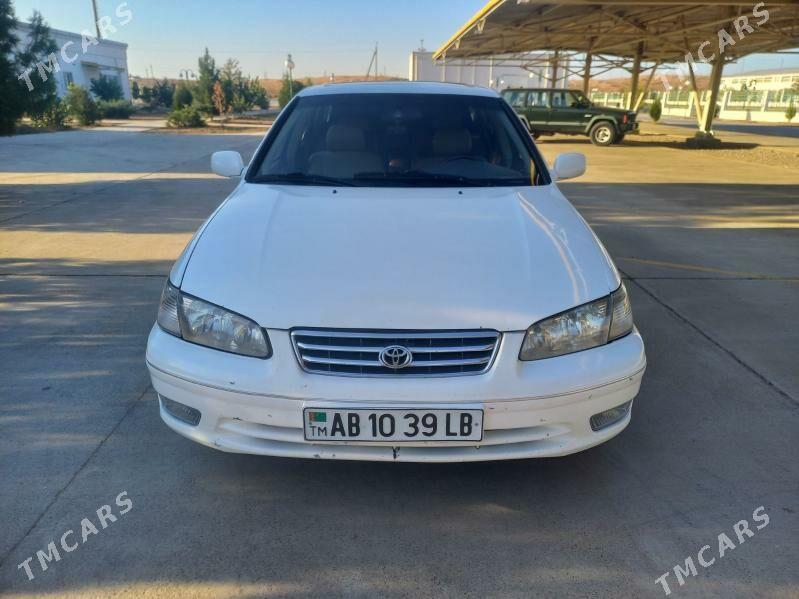 Toyota Camry 2001 - 136 000 TMT - Туркменабат - img 1