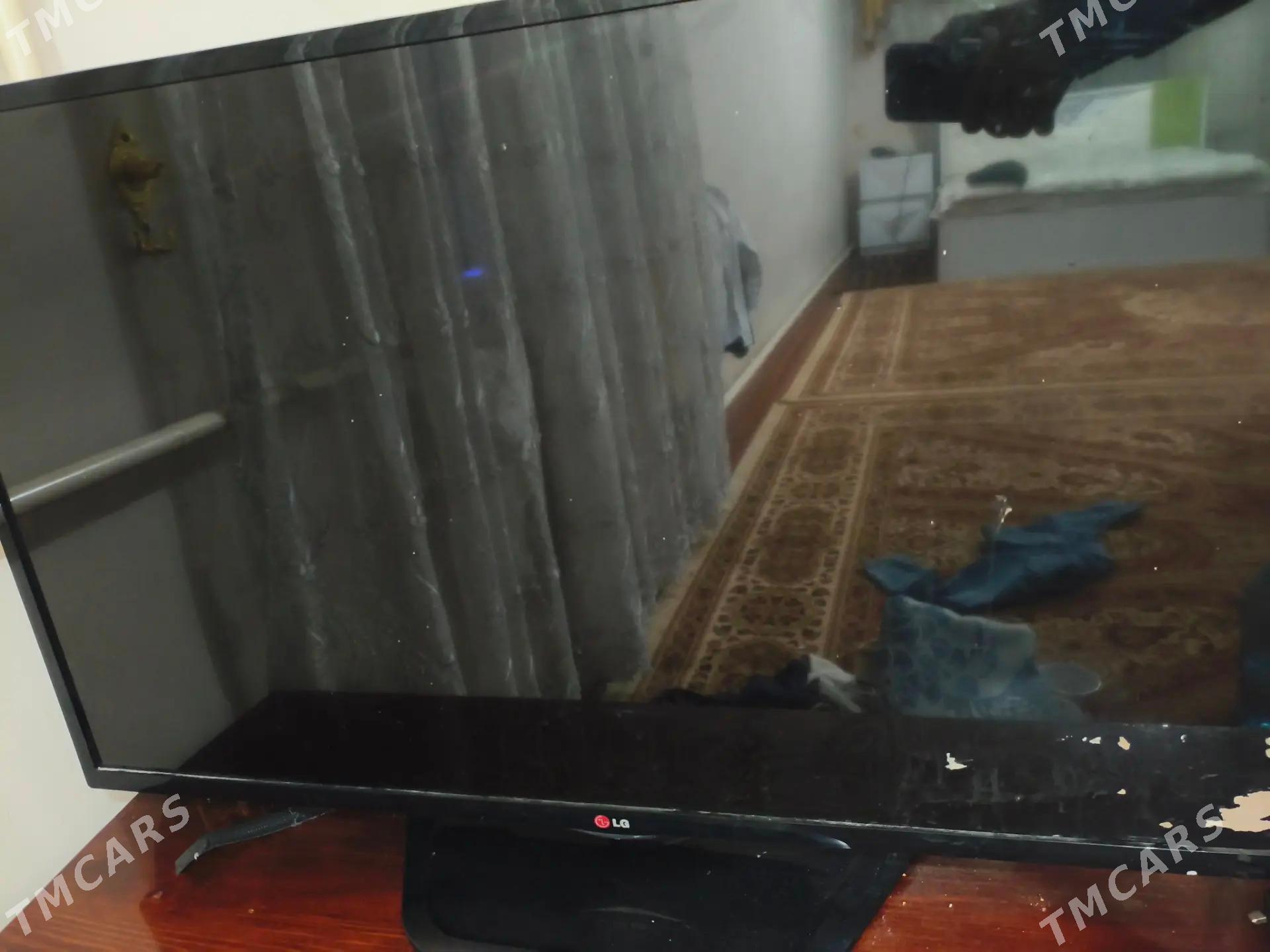 telewizor 42lik - Чарджоу - img 1