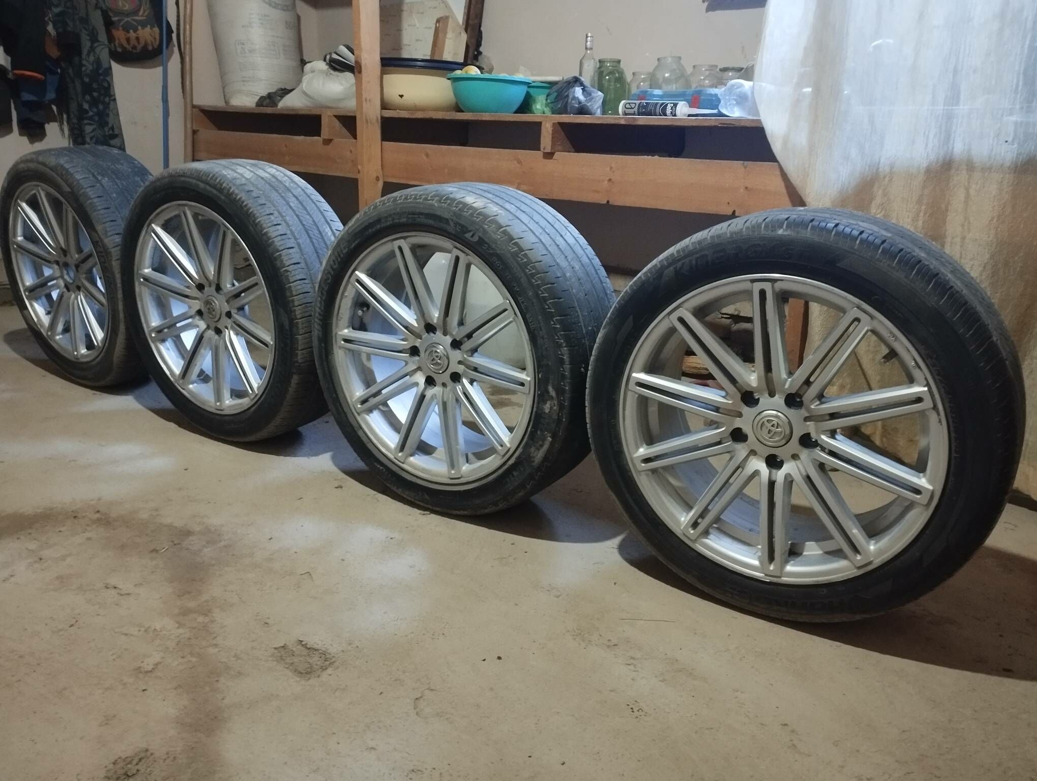 lexus diska tekeri bilen 18lik 3 000 TMT - Шабатский этрап - img 1