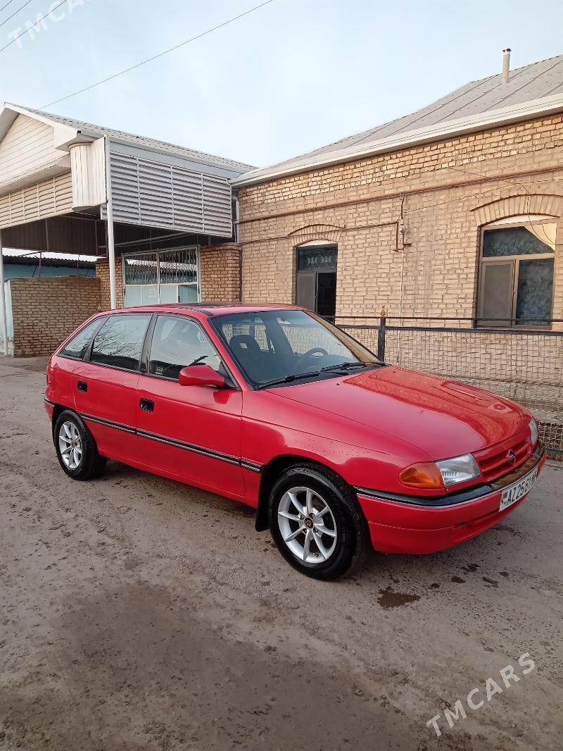 Opel Astra 1992 - 42 000 TMT - Мары - img 1
