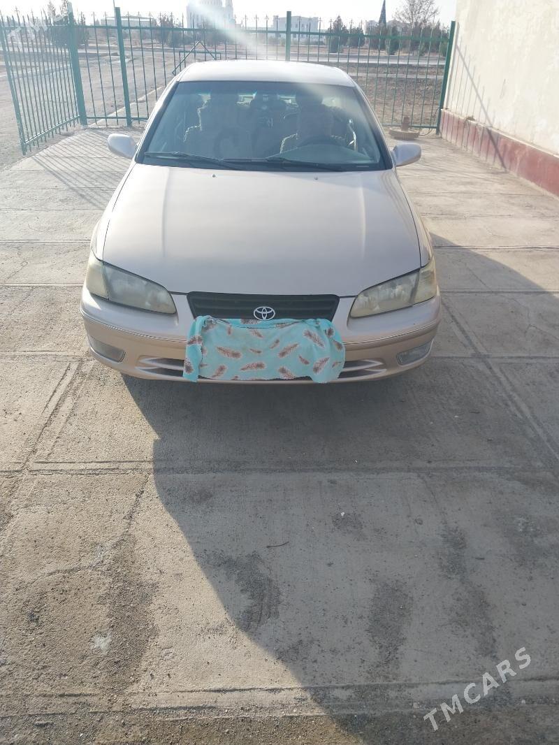 Toyota Camry 1998 - 140 000 TMT - Dostluk - img 1