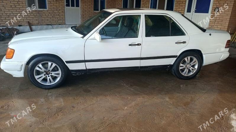 Mercedes-Benz 230E 1994 - 30 000 TMT - Türkmenabat - img 1