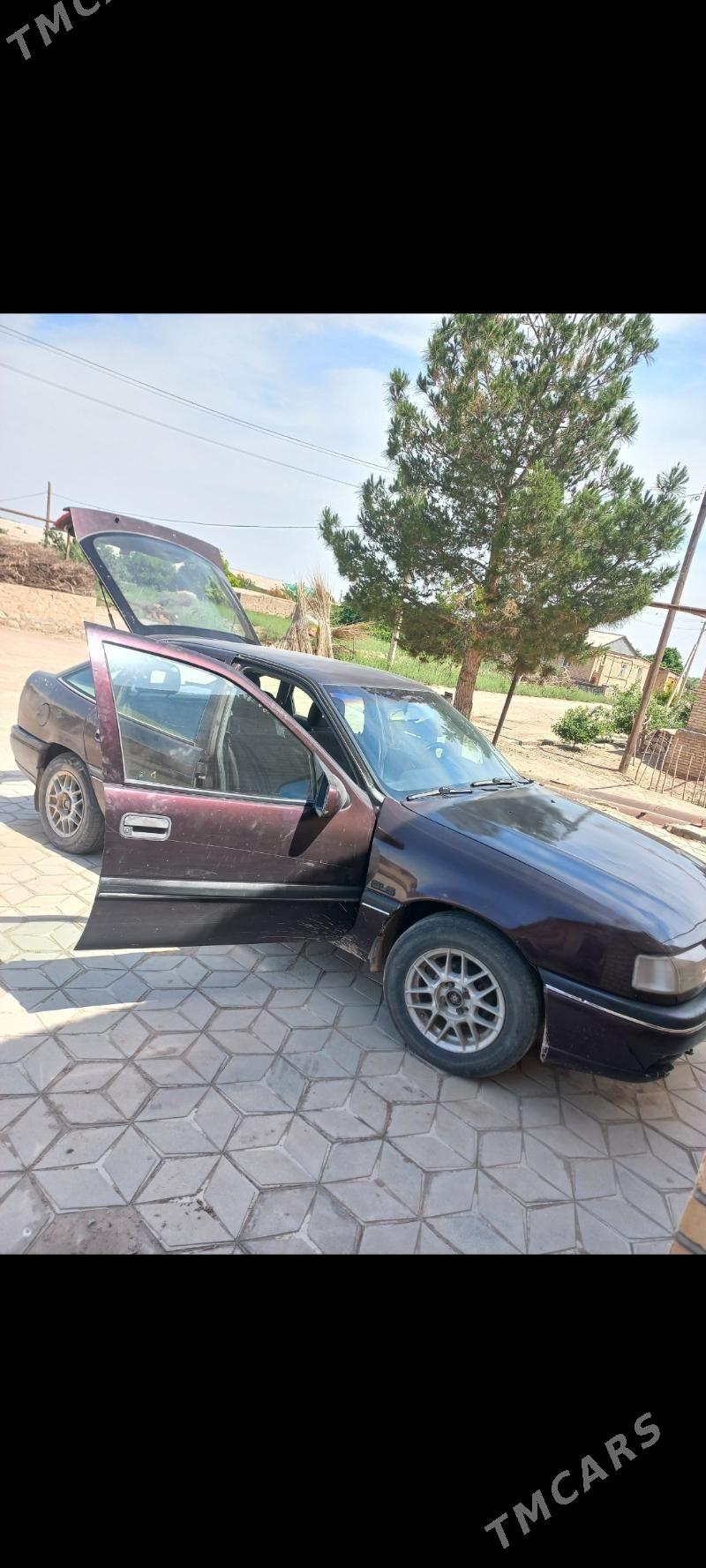 Opel Vectra 1993 - 14 000 TMT - Kerki - img 1