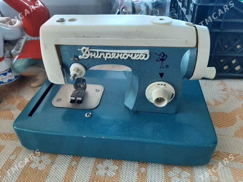 Машинка швейная - Ашхабад - img 1