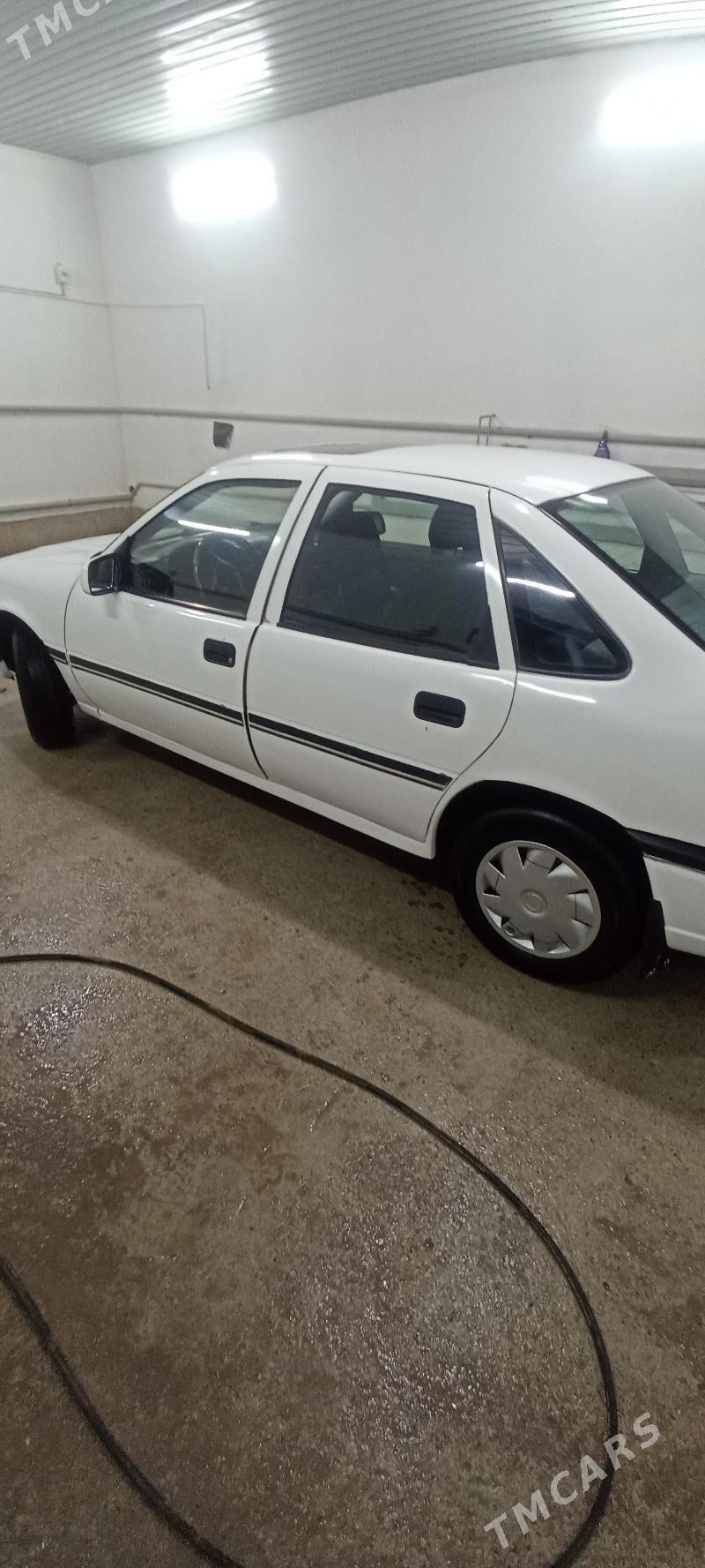 Opel Vectra 1992 - 40 000 TMT - Дашогуз - img 1