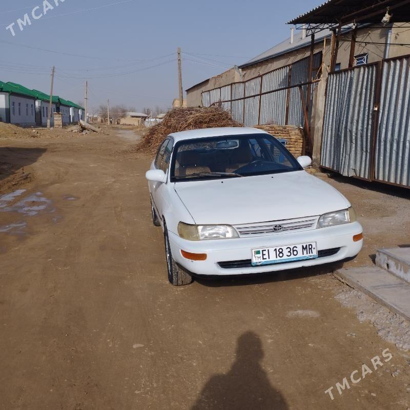Toyota Corolla 1994 - 60 000 TMT - Ёлётен - img 1