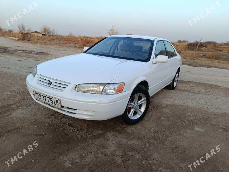 Toyota Camry 1999 - 119 000 TMT - Гарабекевюл - img 1