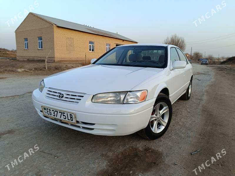 Toyota Camry 1999 - 120 000 TMT - Гарабекевюл - img 1