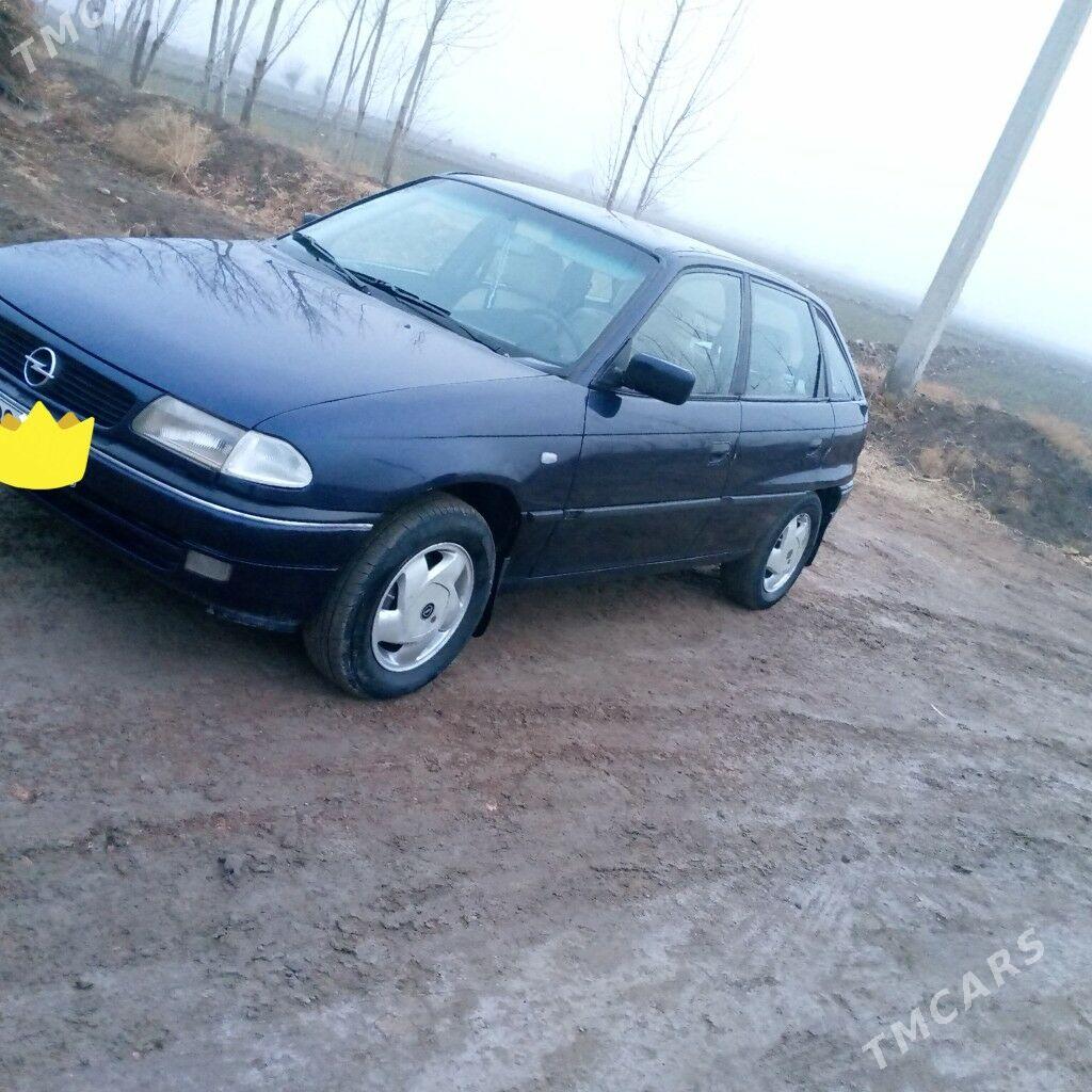 Opel Astra 1992 - 52 000 TMT - Губадаг - img 1