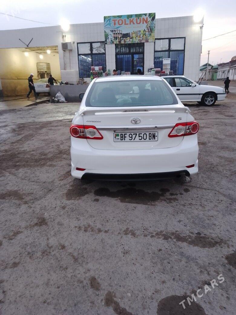 Toyota Corolla 2012 - 180 000 TMT - Туркменбаши - img 1