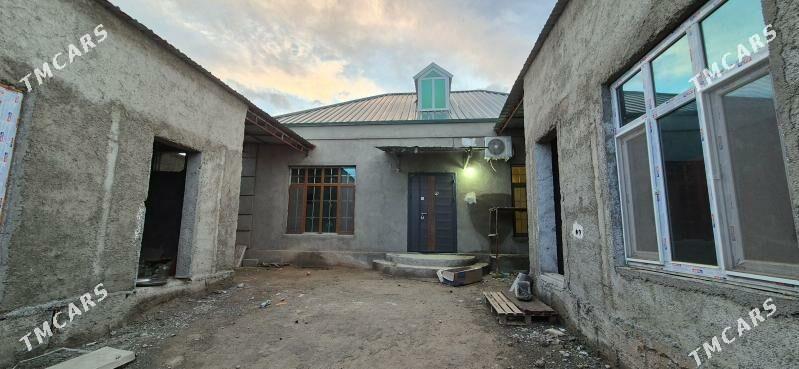 Jay - Гарадамак Шор - img 1