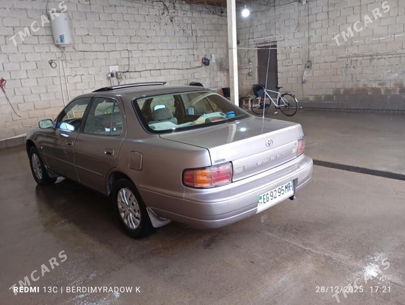 Toyota Camry 1992 - 110 000 TMT - Векильбазар - img 1