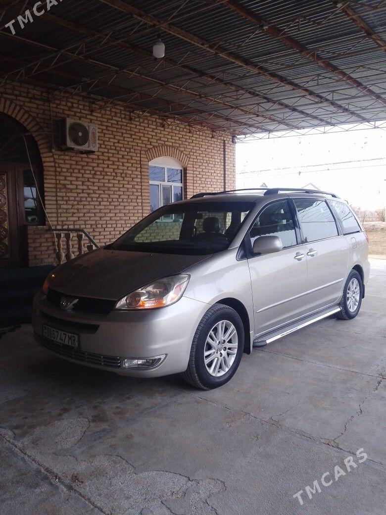 Toyota Sienna 2005 - 245 000 TMT - Мары - img 1