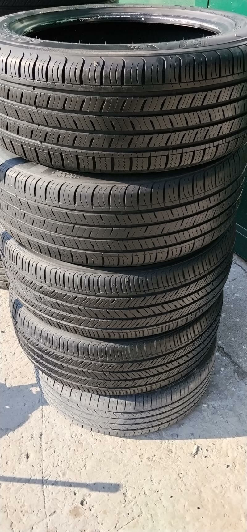 215 55 17 Kumho 1 100 TMT - Garadamak - img 1