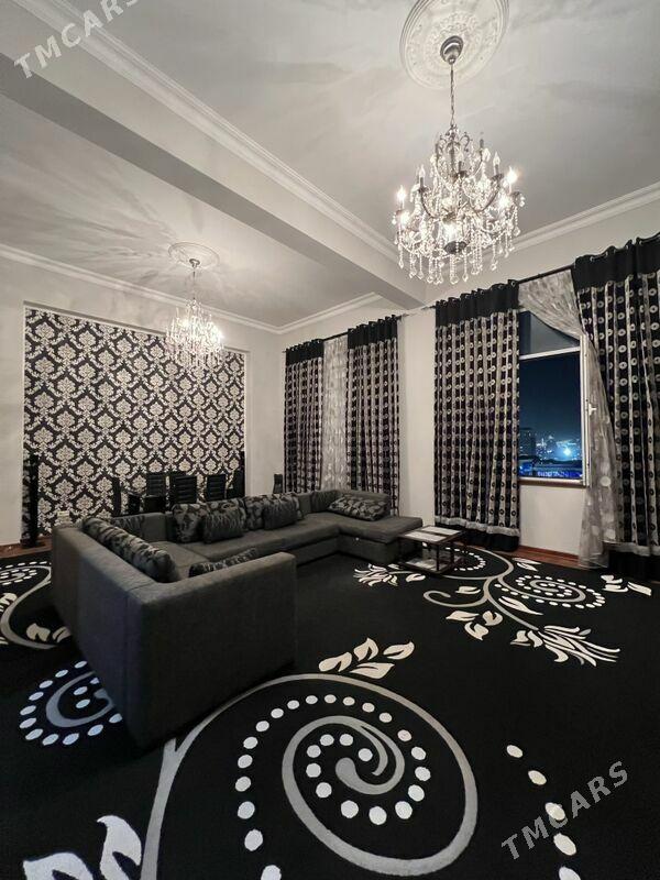 Elitka Moskowski Berkarar 3Kom - ул. Московская (10 йыл абаданчылык ш.) - img 1