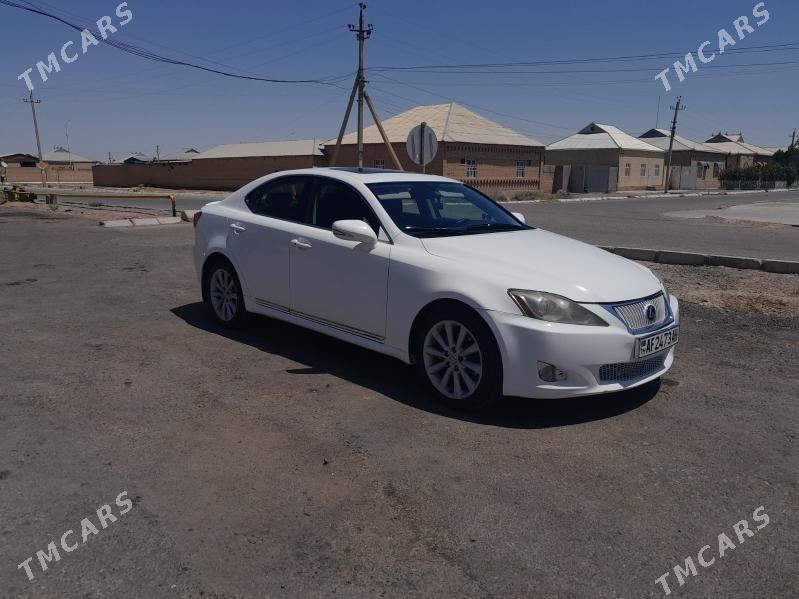 Lexus IS 250 2010 - 160 000 TMT - Sarahs - img 1