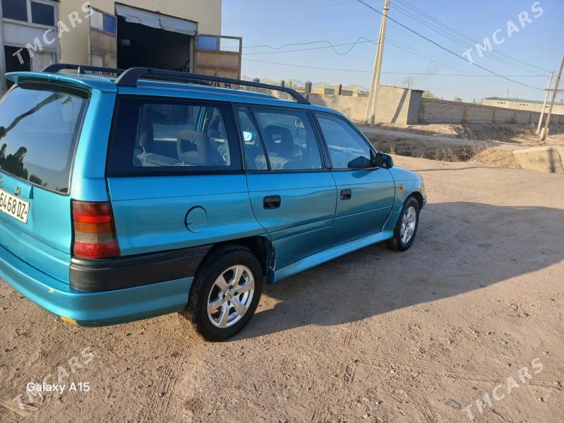 Opel Astra 1995 - 60 000 TMT - Губадаг - img 1