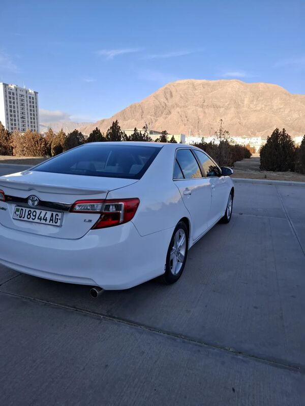 Toyota Camry 2014 - 200 000 TMT - Балканабат - img 1