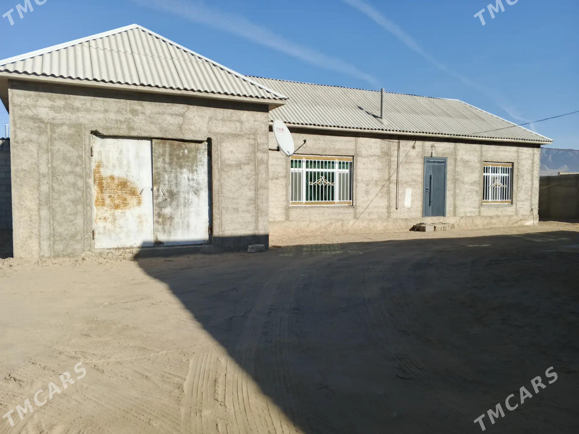 Satlyk jaý - Jebel - img 1