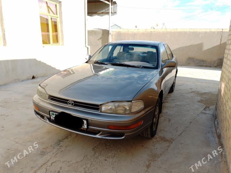 Toyota Camry 1993 - 90 000 TMT - Мары - img 1