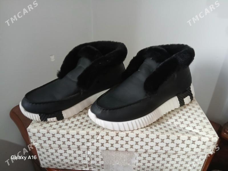 adik kowus - 5 mkr - img 1