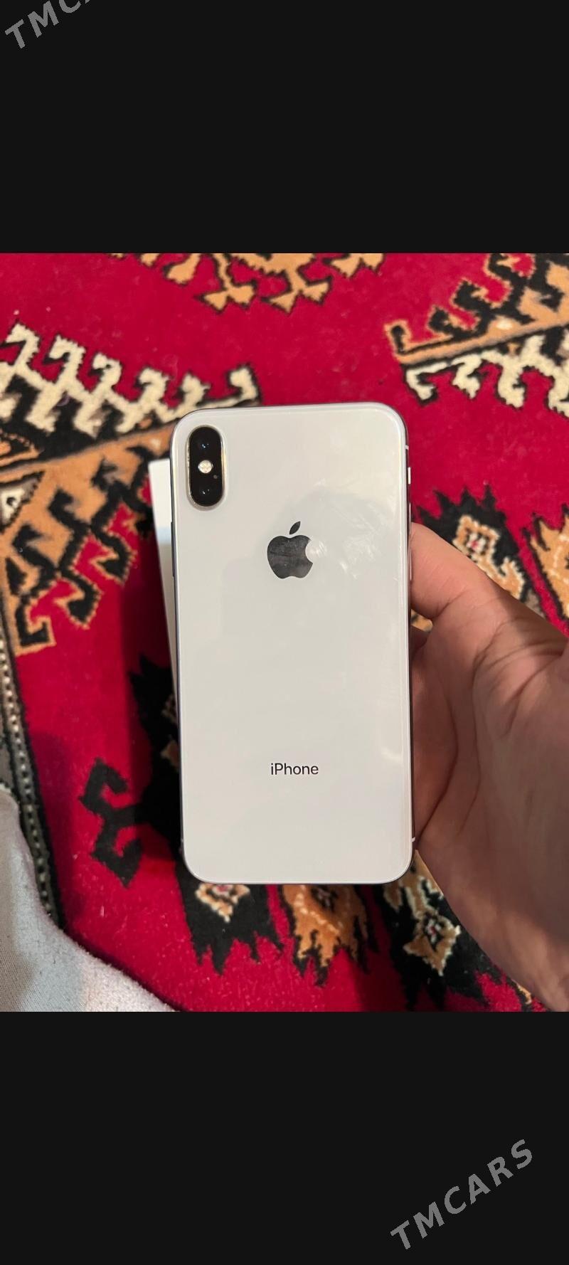 iPhone X - Hitrowka - img 1