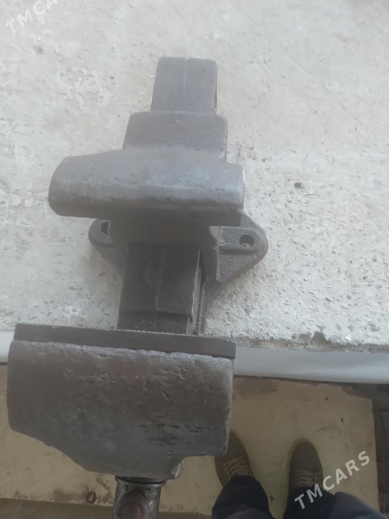 тиски СССР тиски для ручных ра - Türkmenabat - img 1