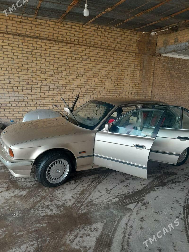 BMW 525 1990 - 40 000 TMT - Чарджоу - img 1
