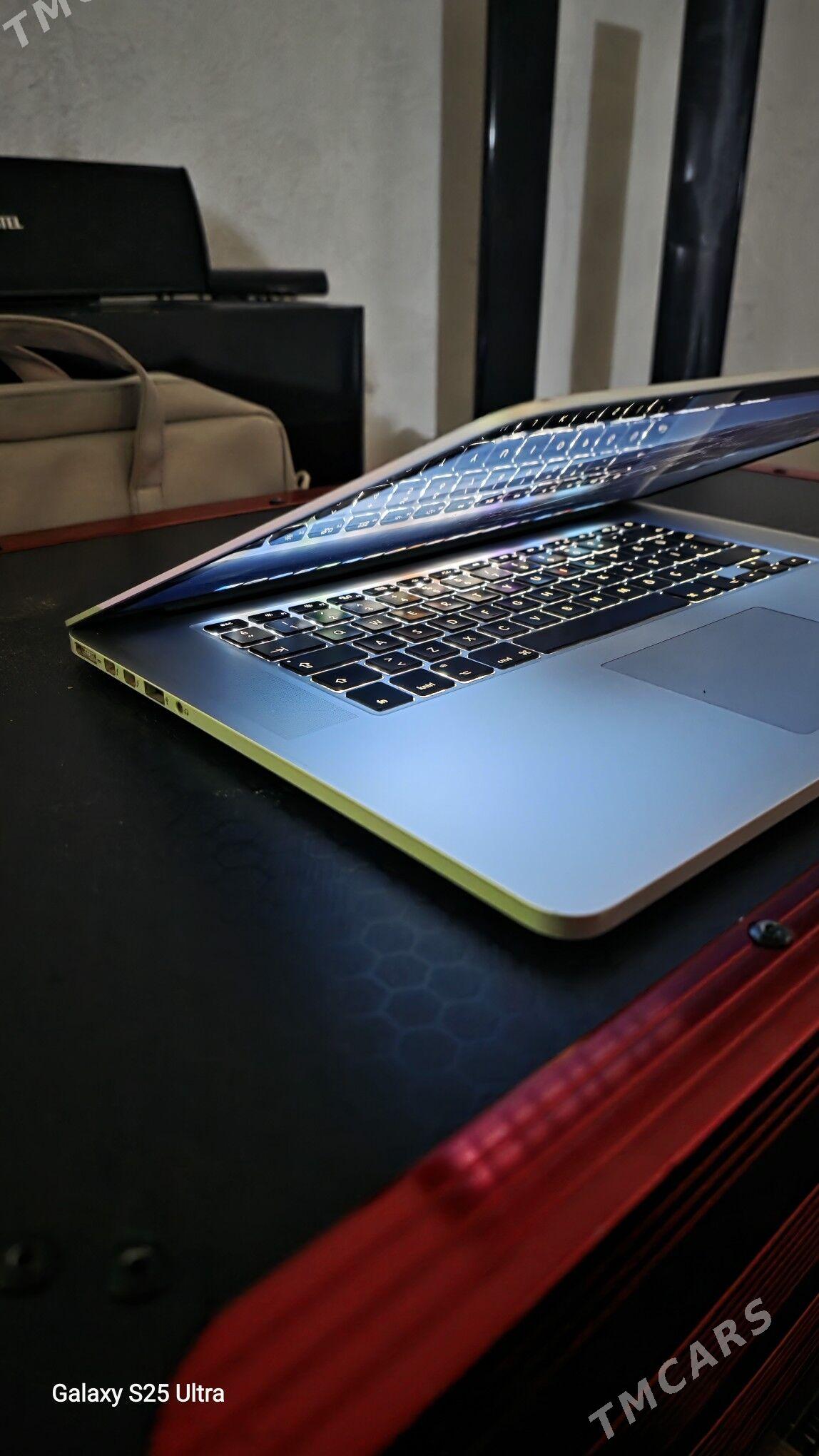 mackbook pro - Ruhabat (90-njy razýezd) - img 1