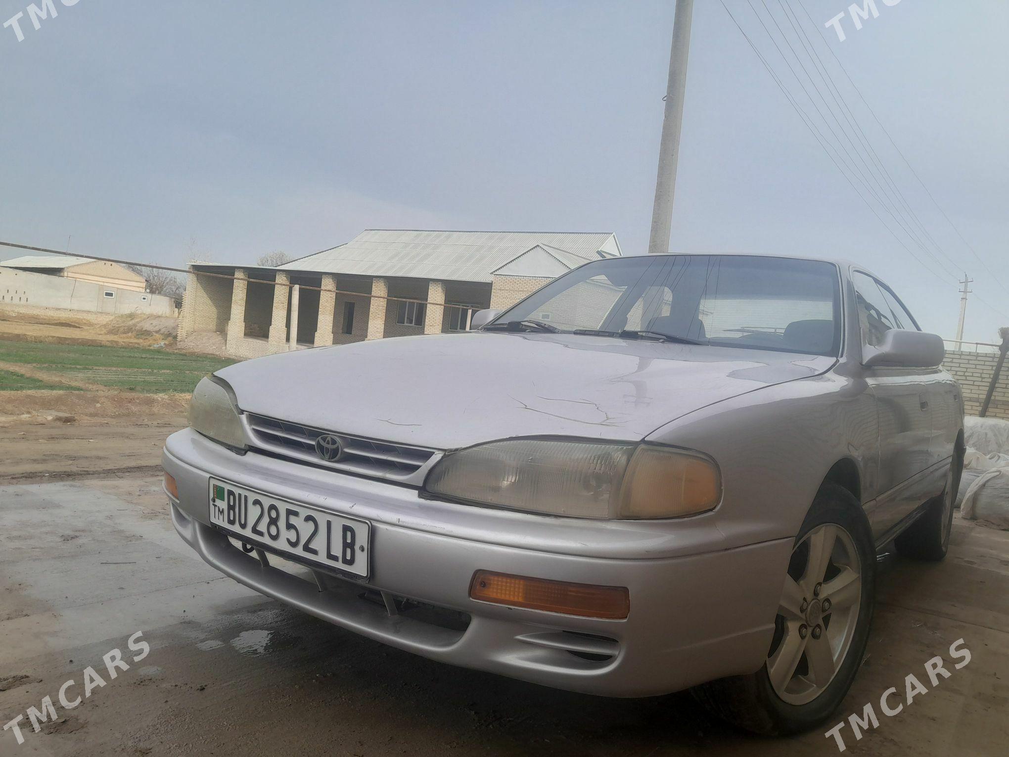Toyota Camry 1993 - 35 000 TMT - Керки - img 1