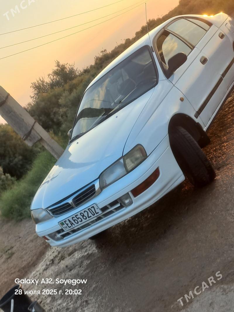 Toyota Carina 1993 - 75 000 TMT - етр. Туркменбаши - img 1