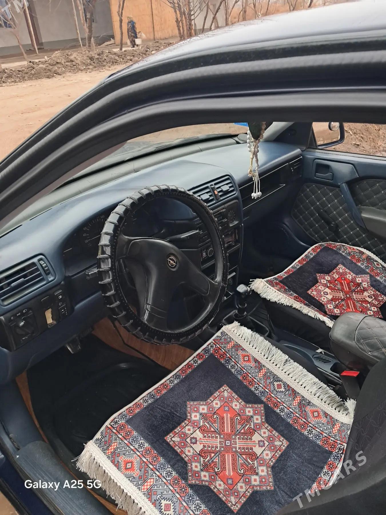 Opel Vectra 1993 - 65 000 TMT - Gurbansoltan Eje - img 1