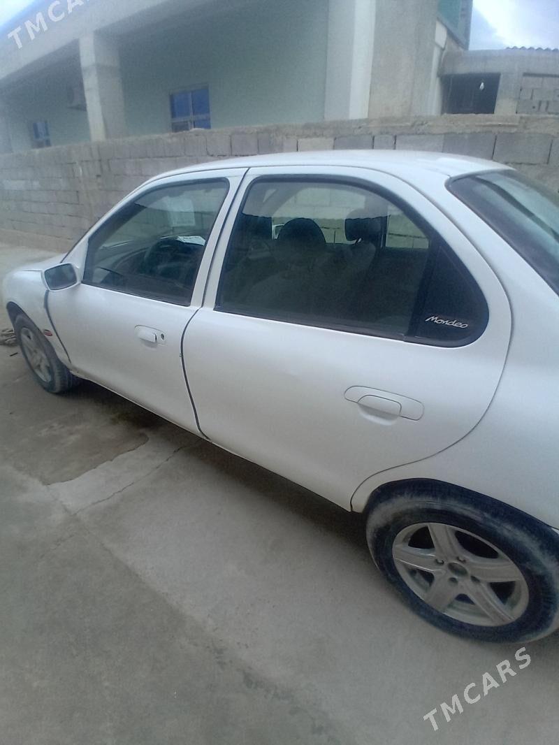 Ford Mondeo 1998 - 15 000 TMT - Гёкдепе - img 1