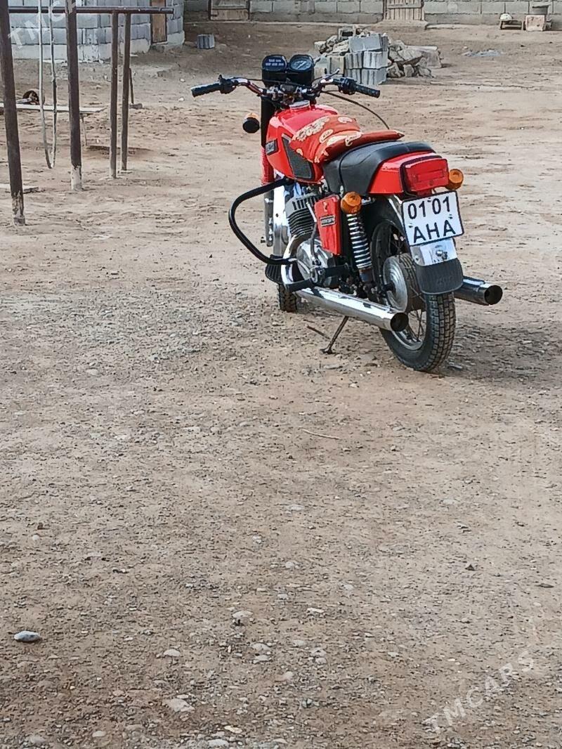 Iž Ýupiter 1991 - 17 000 TMT - Ak bugdaý etraby - img 1