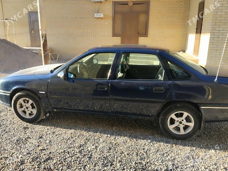Opel Vectra 1993 - 34 000 TMT - Wekilbazar - img 1