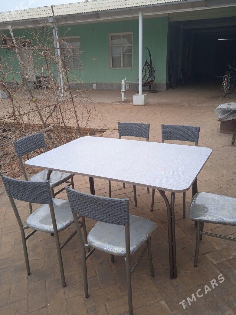 stol stul - Kerki - img 1